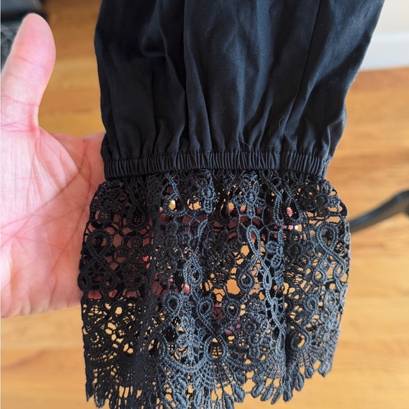 Top H&M Black Boxy Embellished Blouse with Mandarin Collar and open back size M - Picture 6 of 12